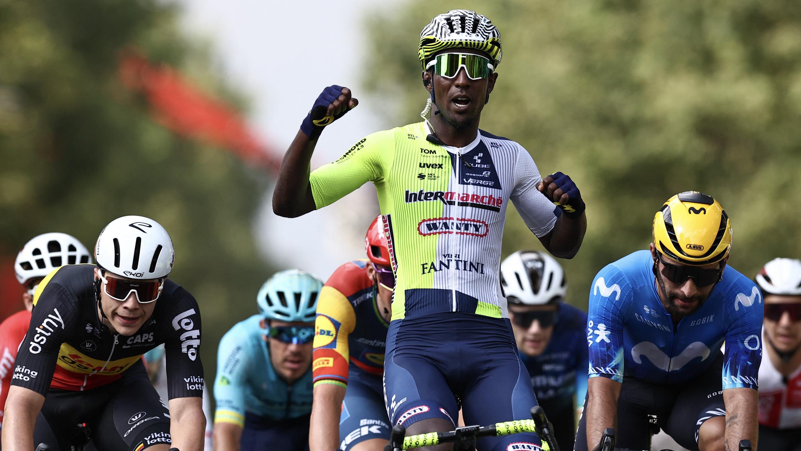 Biniam Girmay, premier coureur Noir à remporter une étape du Tour de France